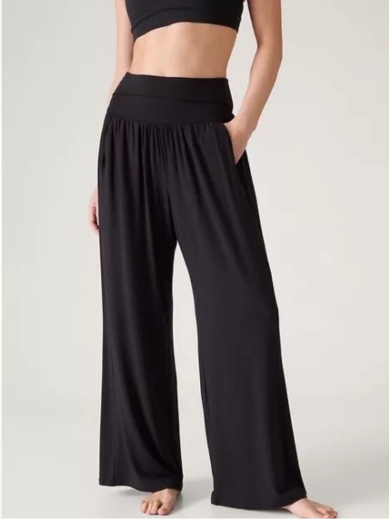 Athleta Pants - ATHLETA Studio Wide Leg Pant in Black #487419 Sz Medium TALL Yoga Pilates Lounge